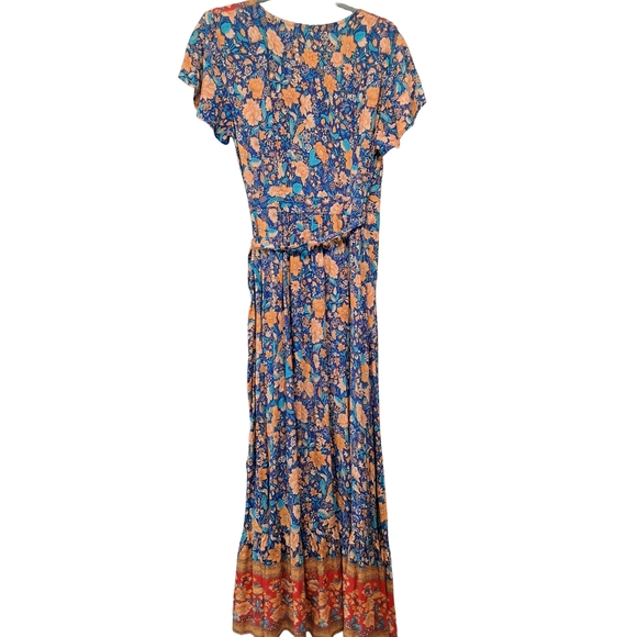 Vibrant Floral V-Neck Maxi Dress in Blue and Orange. Floral And Bohemian - Picture 6 of 9
